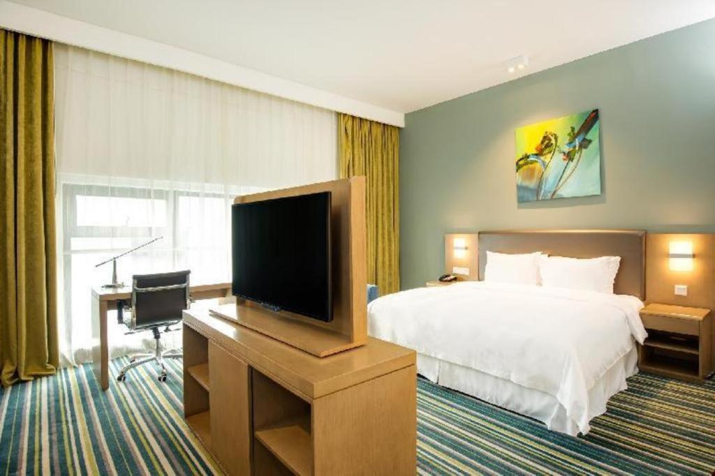 Holiday Inn Express Dujiangyan Ancient City Exteriör bild